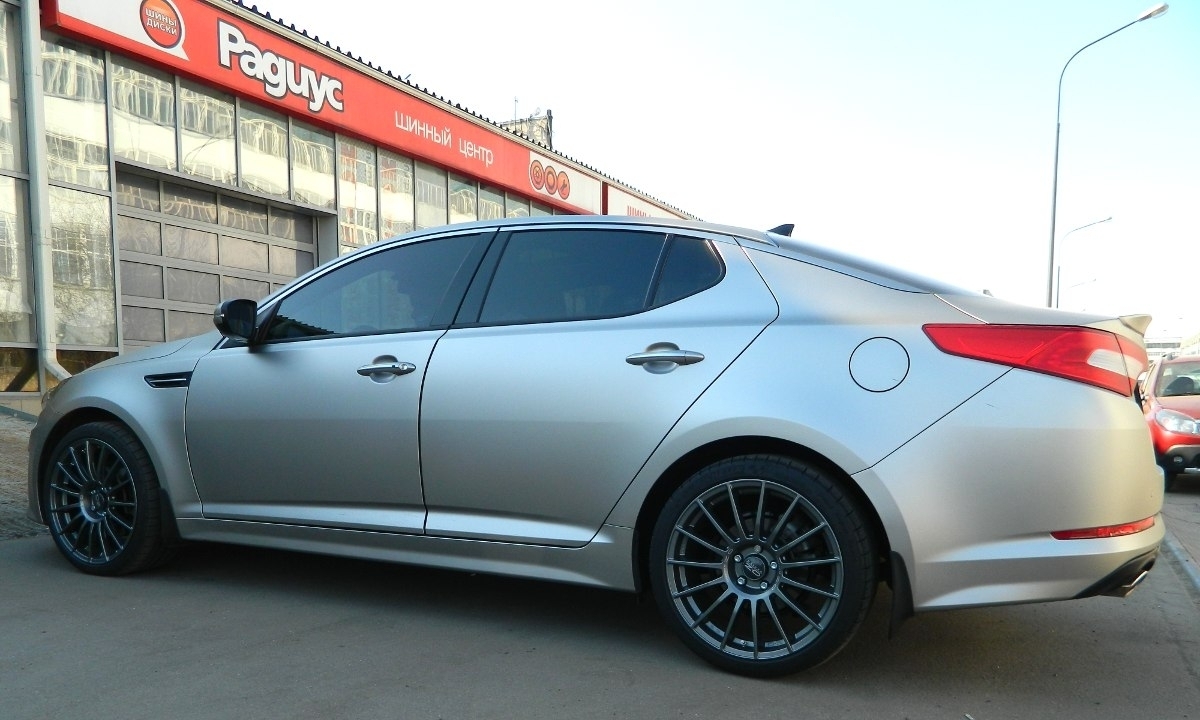 Купить литые диски Oz Racing SUPERTURISMO LM Matt Graphite Silver 9.5x19  5x114.3 ET45 D75 в Москве. Цвет Серебристый тёмный (W0185320446)